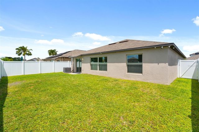 3806 DAISY BLOOM PLACE, Tampa, FL 33619