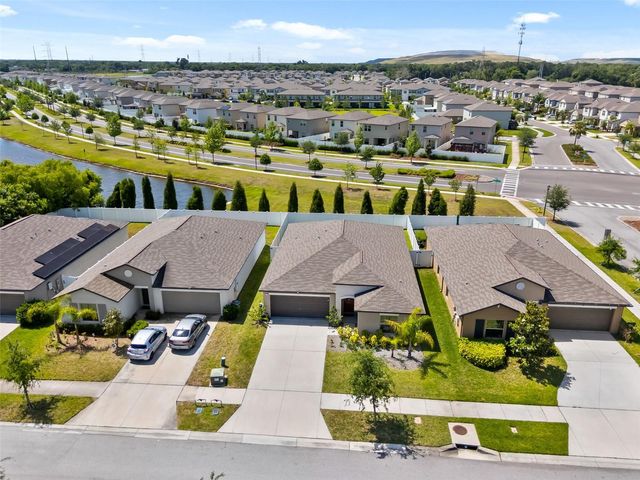 3806 DAISY BLOOM PLACE, Tampa, FL 33619