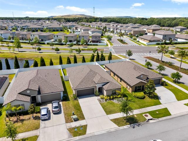 3806 DAISY BLOOM PLACE, Tampa, FL 33619