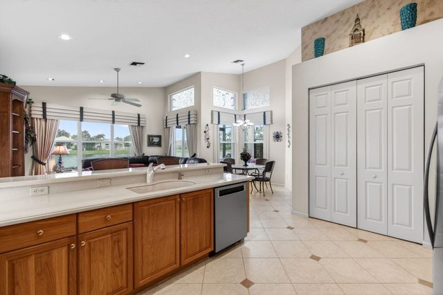 11678 Caracas Boulevard, Boynton Beach, FL 33437