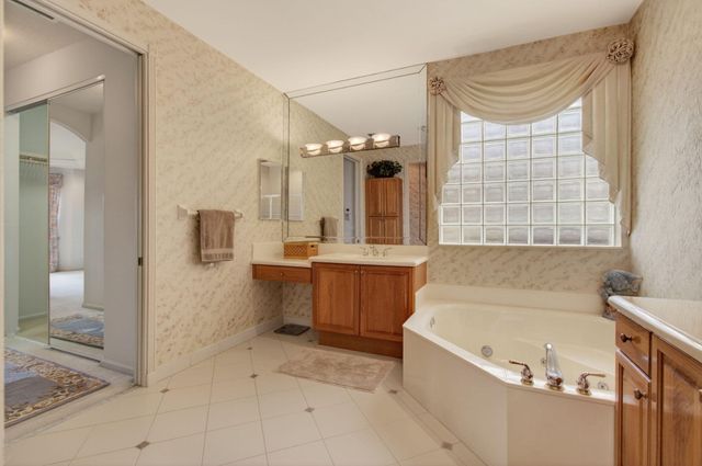 11678 Caracas Boulevard, Boynton Beach, FL 33437