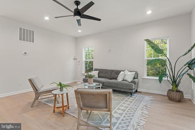 546 PADDOCK LN, Louisa, VA 23093