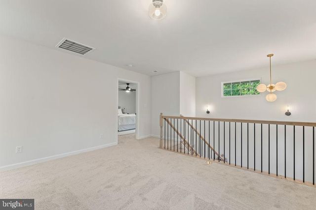 546 PADDOCK LN, Louisa, VA 23093