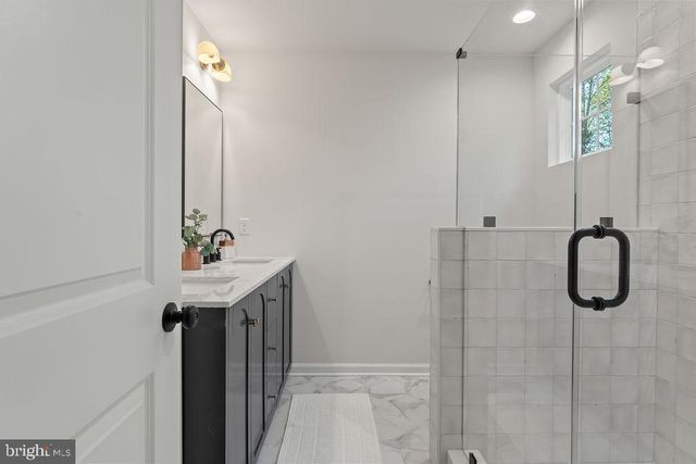 546 PADDOCK LN, Louisa, VA 23093