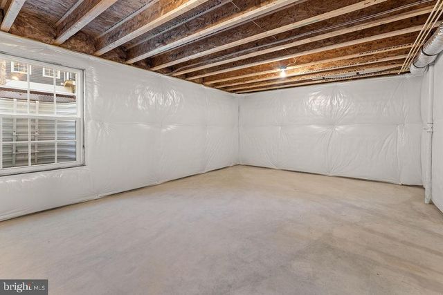 546 PADDOCK LN, Louisa, VA 23093