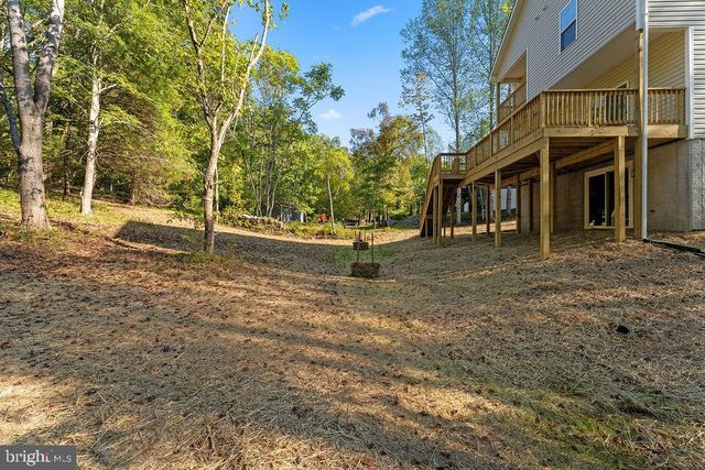 546 PADDOCK LN, Louisa, VA 23093