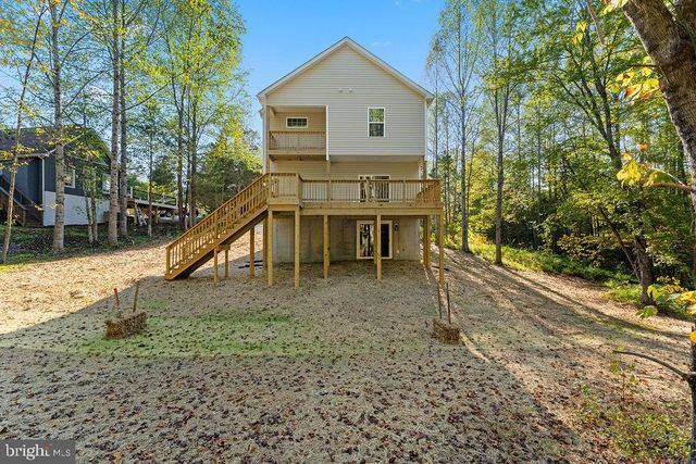 546 PADDOCK LN, Louisa, VA 23093