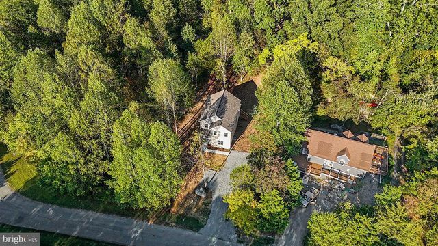 546 PADDOCK LN, Louisa, VA 23093