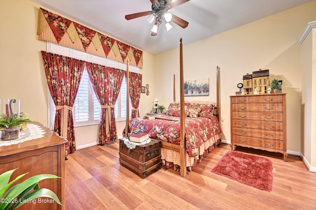 10878 St Andrews Dr, Union, KY 41091