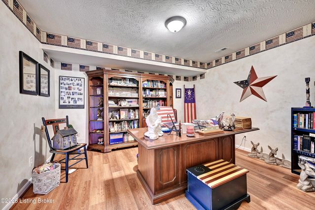 10878 St Andrews Dr, Union, KY 41091