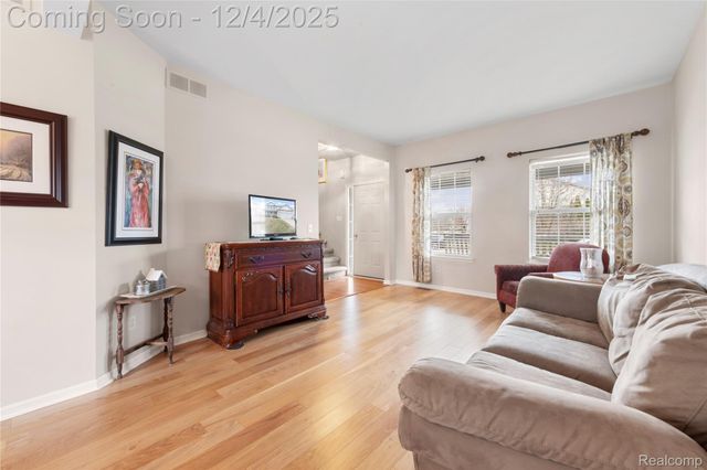 17224 Michigan Heights Drive, Brownstown Charter Township, MI 48174