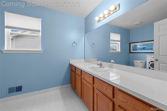 17224 Michigan Heights Drive, Brownstown Charter Township, MI 48174