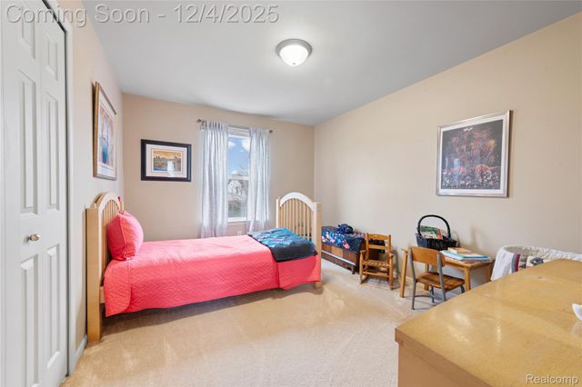 17224 Michigan Heights Drive, Brownstown Charter Township, MI 48174