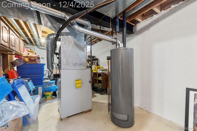 17224 Michigan Heights Drive, Brownstown Charter Township, MI 48174