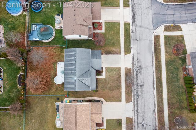 17224 Michigan Heights Drive, Brownstown Charter Township, MI 48174