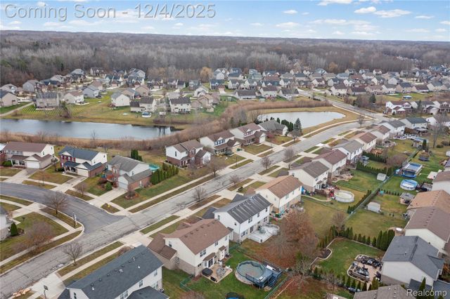 17224 Michigan Heights Drive, Brownstown Charter Township, MI 48174