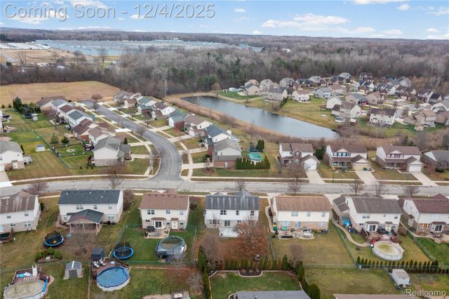 17224 Michigan Heights Drive, Brownstown Charter Township, MI 48174