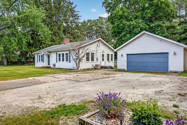 4945 Wilcox Street, Montague, MI 49437