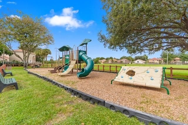 11009 Mainsail Dr 11009, Cooper City, FL 33026