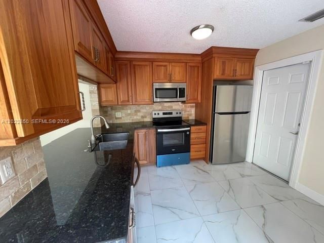 11009 Mainsail Dr 11009, Cooper City, FL 33026
