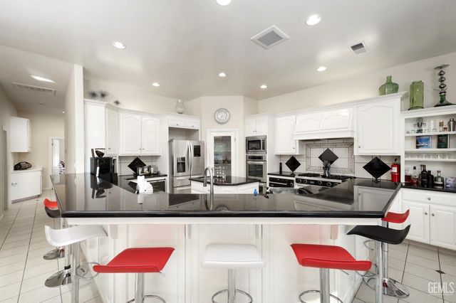 3849 Jenkins Road, Bakersfield, CA 93314