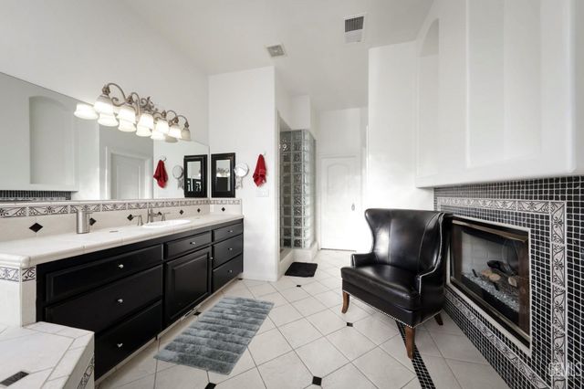 3849 Jenkins Road, Bakersfield, CA 93314