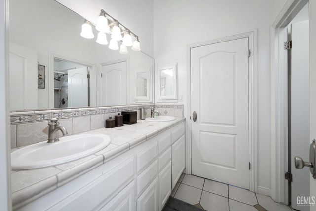3849 Jenkins Road, Bakersfield, CA 93314