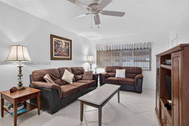 4299 NW 16th St 210, Lauderhill, FL 33313