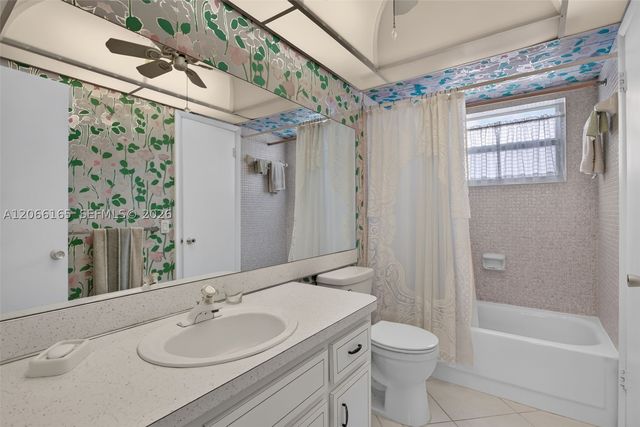 4299 NW 16th St 210, Lauderhill, FL 33313
