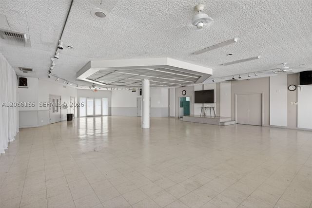 4299 NW 16th St 210, Lauderhill, FL 33313
