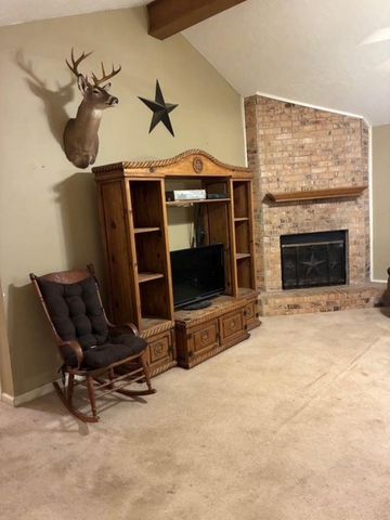 6422 Fm 50, Brenham, TX 77833