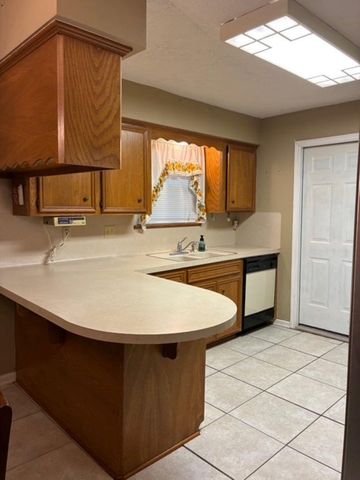 6422 Fm 50, Brenham, TX 77833