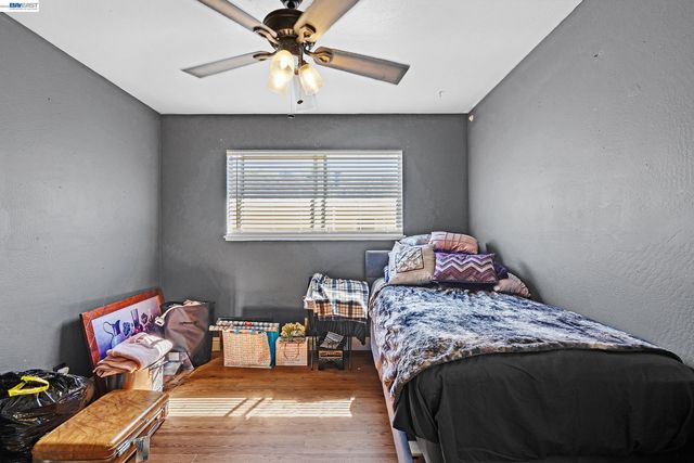 30236 Vanderbilt St, Hayward, CA 94544