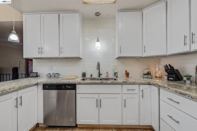 30236 Vanderbilt St, Hayward, CA 94544