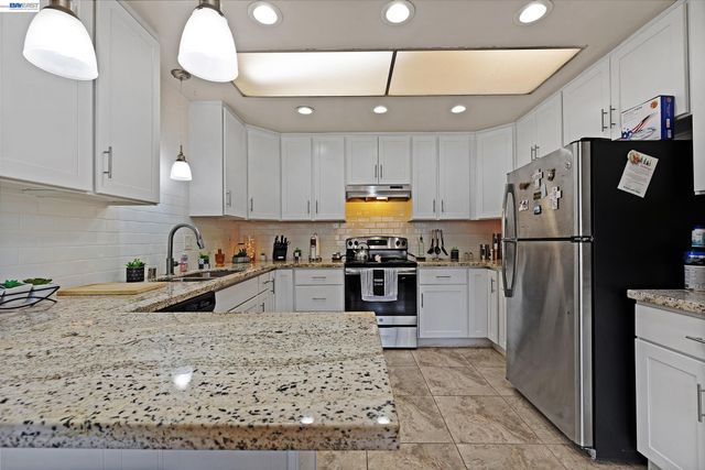 30236 Vanderbilt St, Hayward, CA 94544