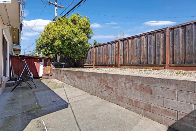 30236 Vanderbilt St, Hayward, CA 94544
