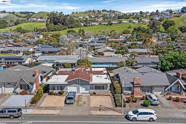 30236 Vanderbilt St, Hayward, CA 94544