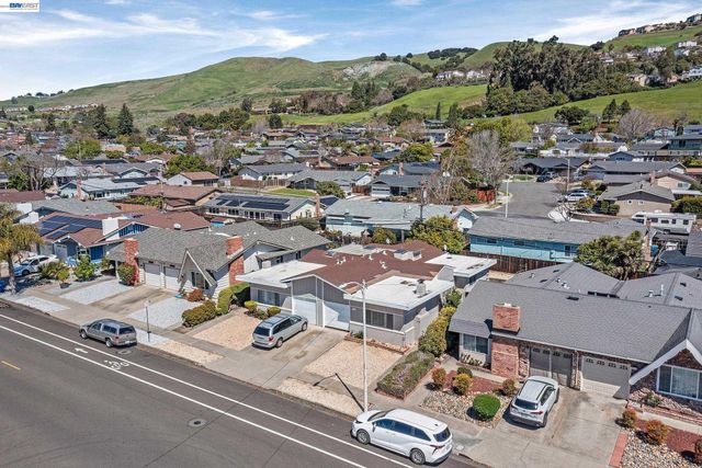 30236 Vanderbilt St, Hayward, CA 94544