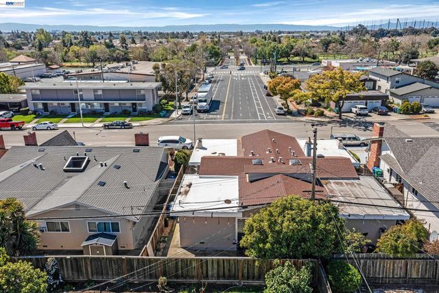 30236 Vanderbilt St, Hayward, CA 94544