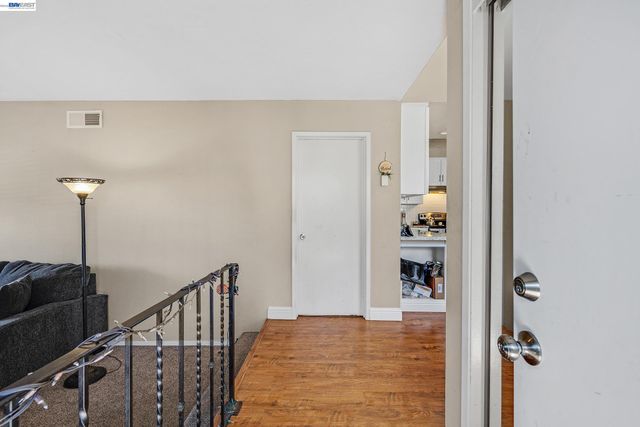 30236 Vanderbilt St, Hayward, CA 94544