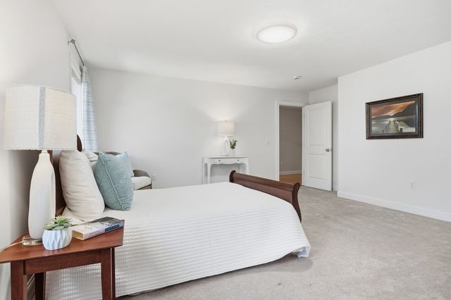 1 Martha Ln, Acton, MA 01720