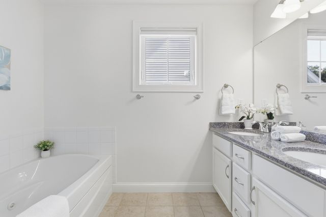 1 Martha Ln, Acton, MA 01720