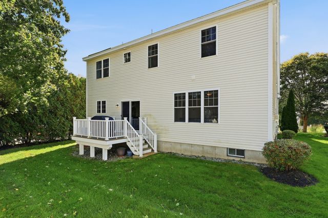 1 Martha Ln, Acton, MA 01720