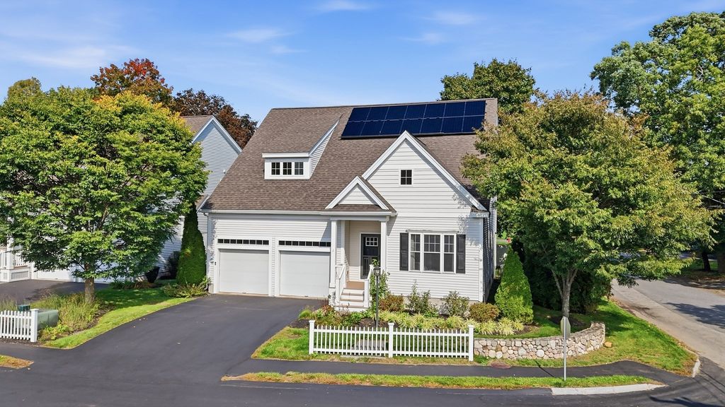 1 Martha Ln, Acton, MA 01720