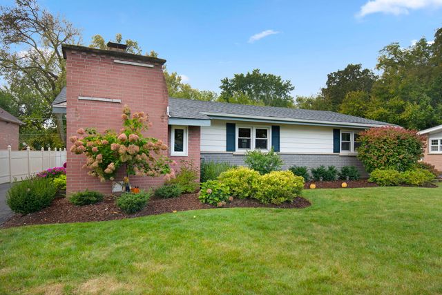 8103 W 98th Street, Palos Hills, IL 60465