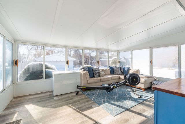 8103 W 98th Street, Palos Hills, IL 60465