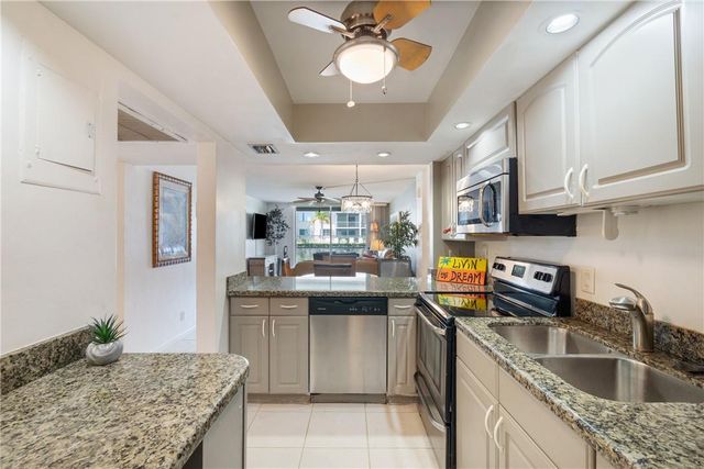 4500 N Federal Highway 150F, Lighthouse Point, FL 33064