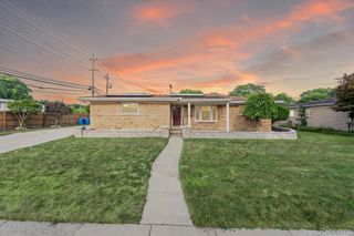 32930 Coventry Place, Warren, MI 48093