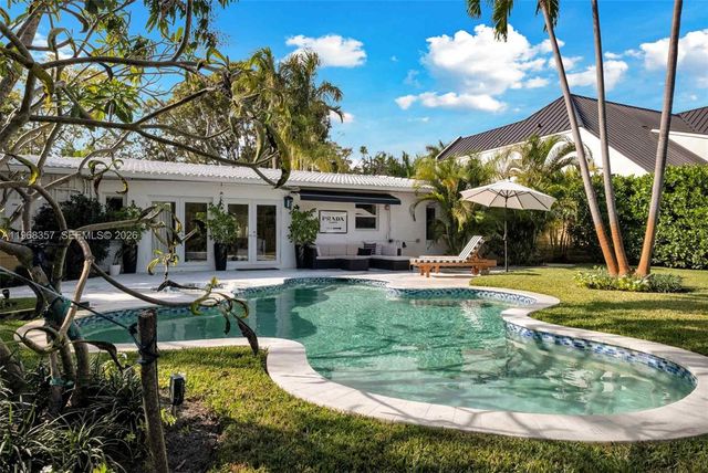 726 NE 17th Way, Fort Lauderdale, FL 33304