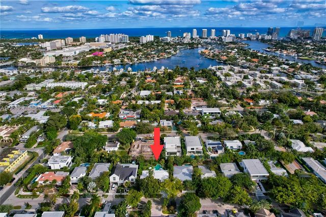 726 NE 17th Way, Fort Lauderdale, FL 33304